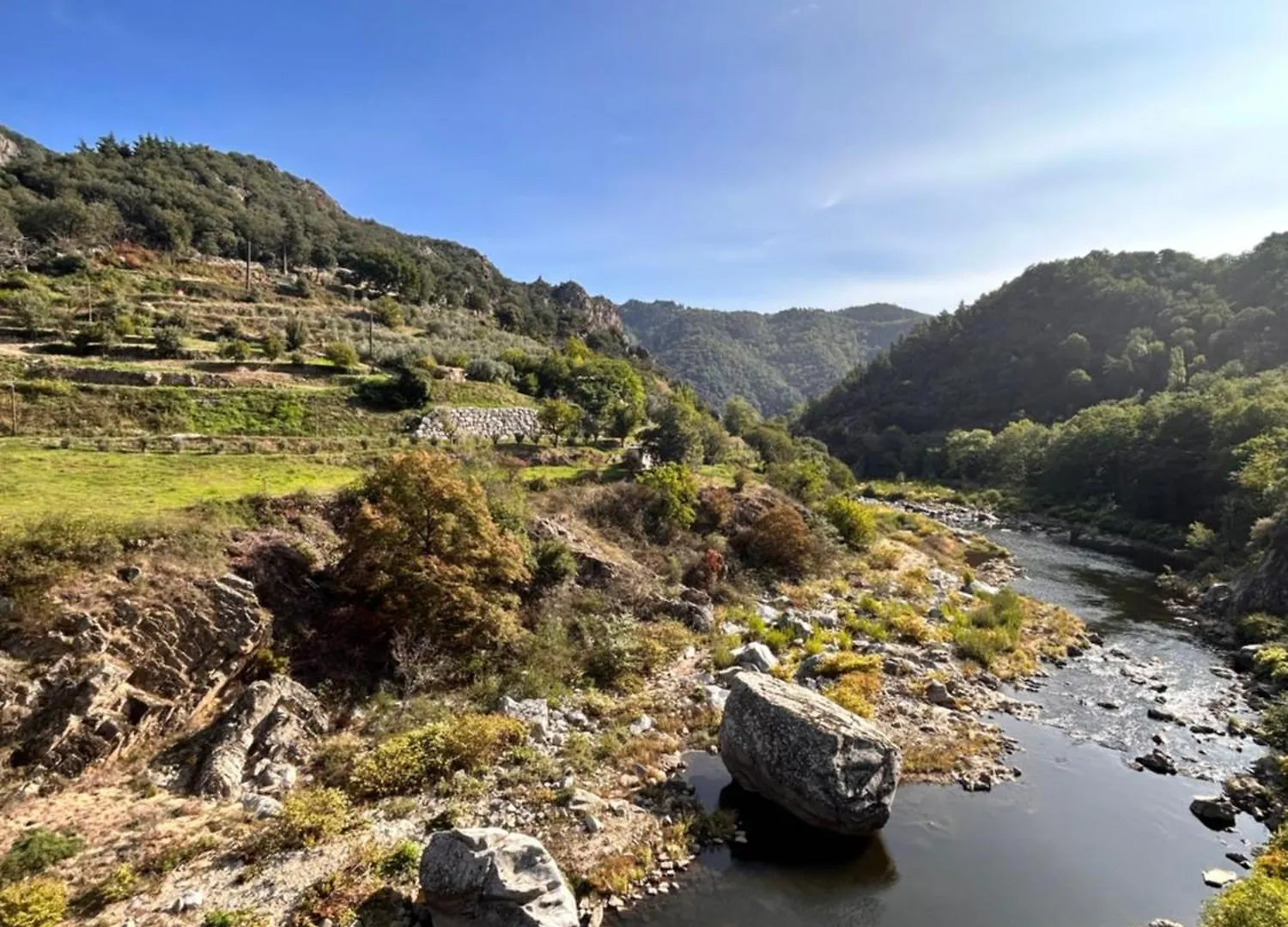 Gite Pierre Dolce Via Ardeche Vallee De L'Eyrieux Chalencon 別荘